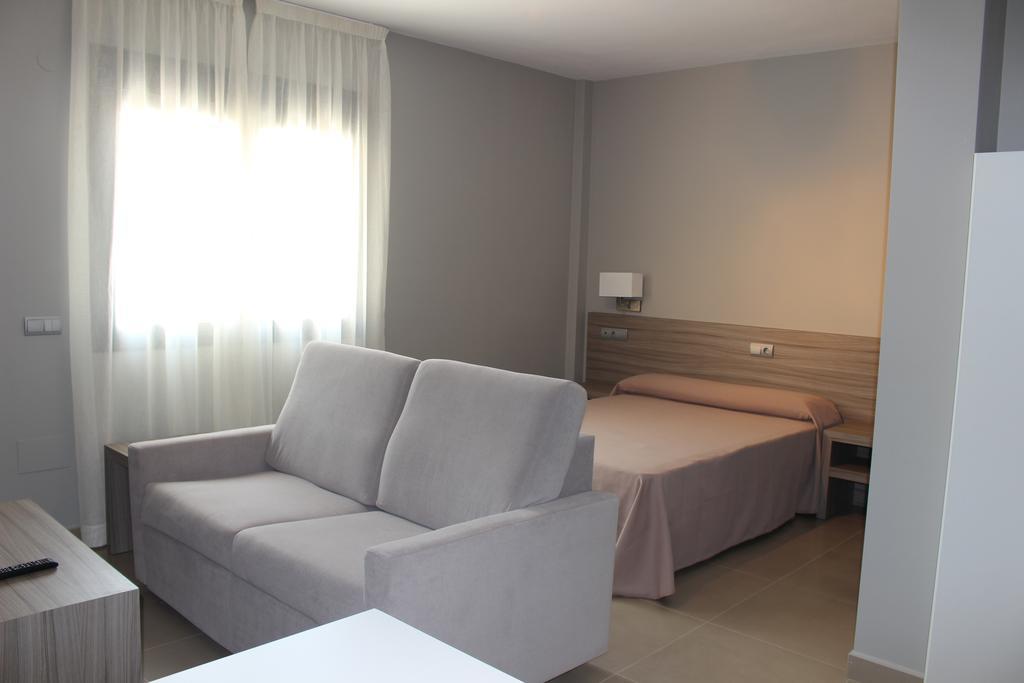 Hotel Miguel Sanchez Alhaurín de la Torre Kamer foto