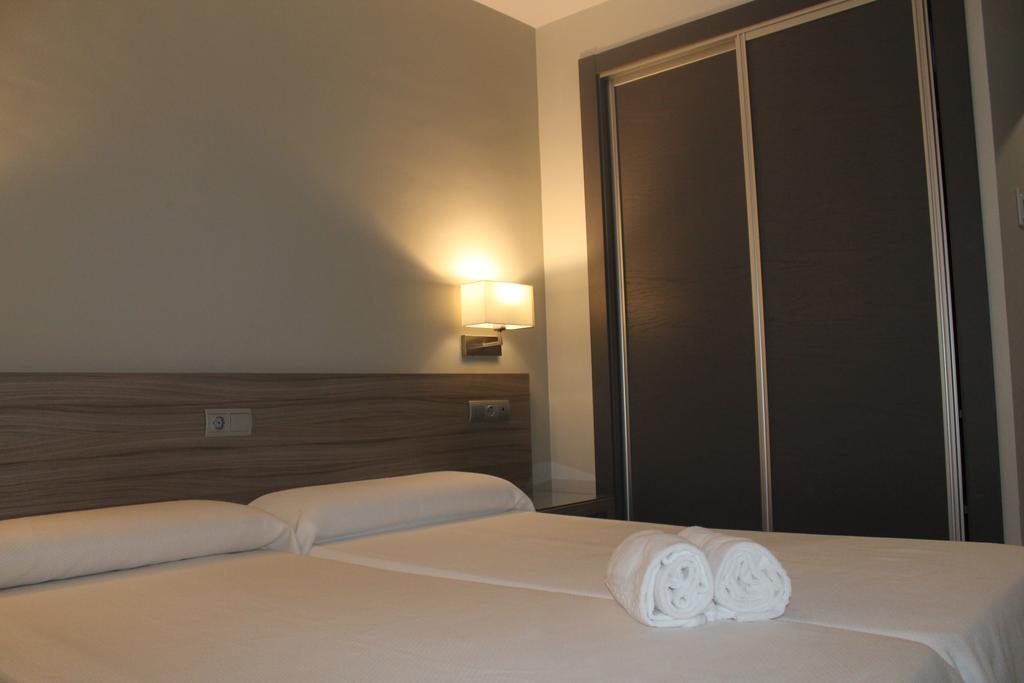 Hotel Miguel Sanchez Alhaurín de la Torre Buitenkant foto