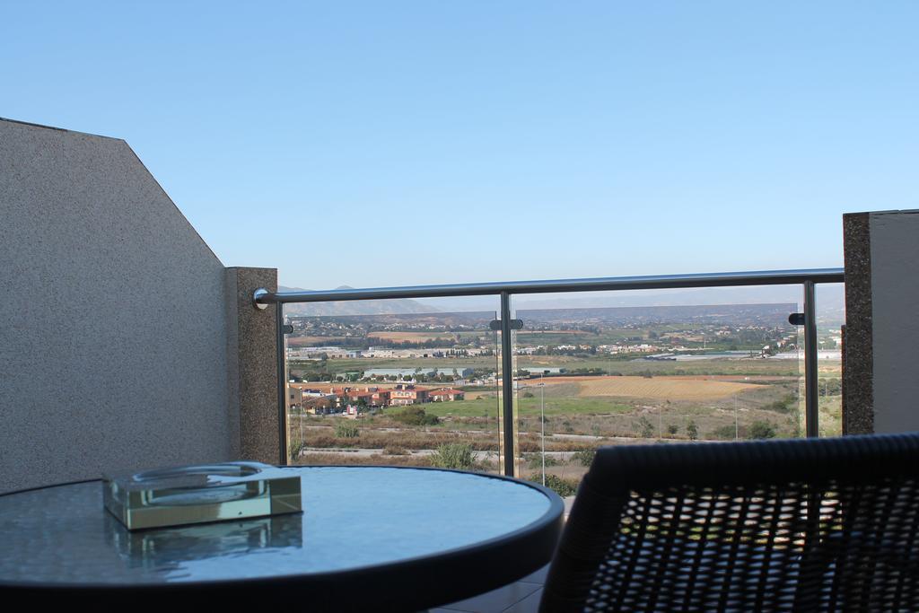 Hotel Miguel Sanchez Alhaurín de la Torre Buitenkant foto