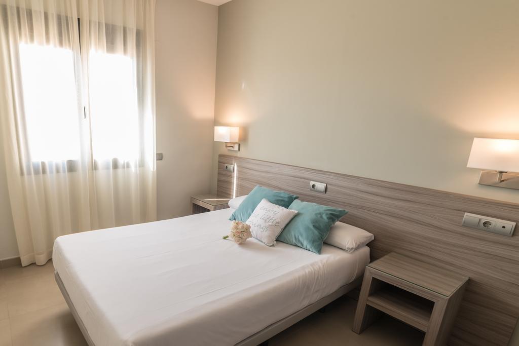 Hotel Miguel Sanchez Alhaurín de la Torre Buitenkant foto
